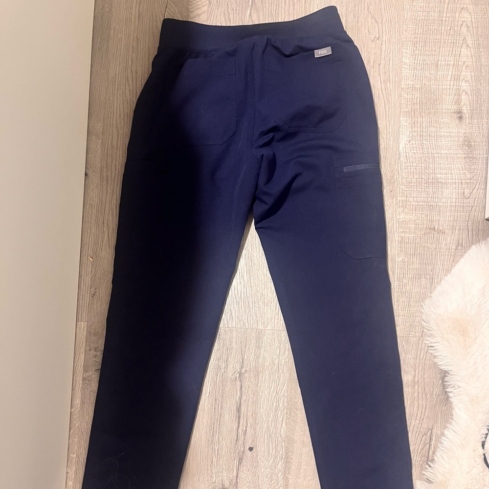 FIGS XS navy blue technical collection Yola 2.0 skinny scrub pant